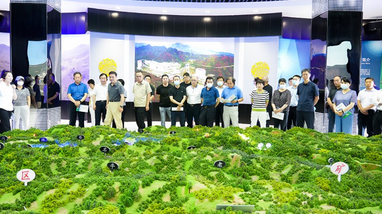 省委常委、統戰部部長孫雪濤一行蒞臨金徽股份調研